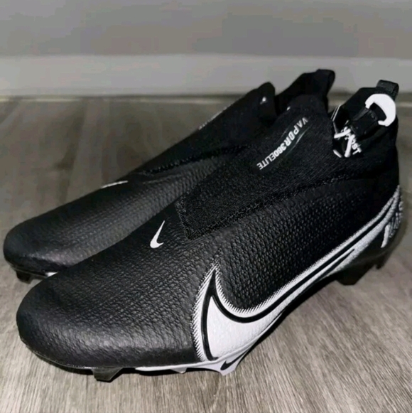 Nike Vapor Edge Elite 360 Flyknit Black Football Cleats CV6317-001 Size 13.5 W - Picture 2 of 4